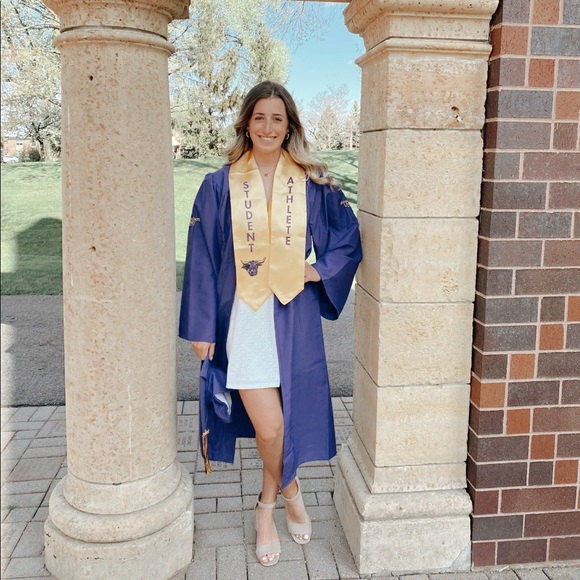 Meet your Posher, Emma - Picture 1 of 1